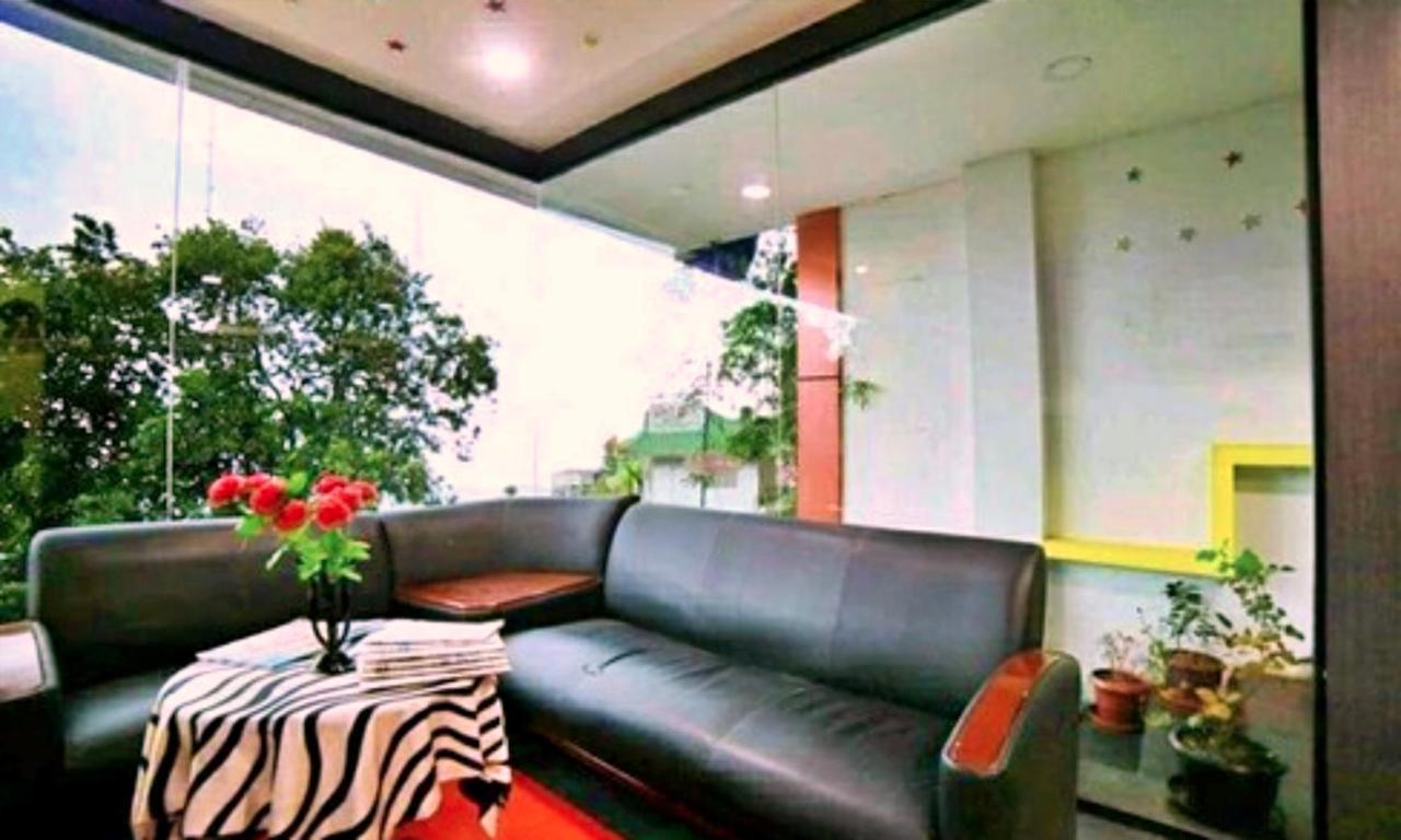 Red Castle Munnar Hotel Exterior photo