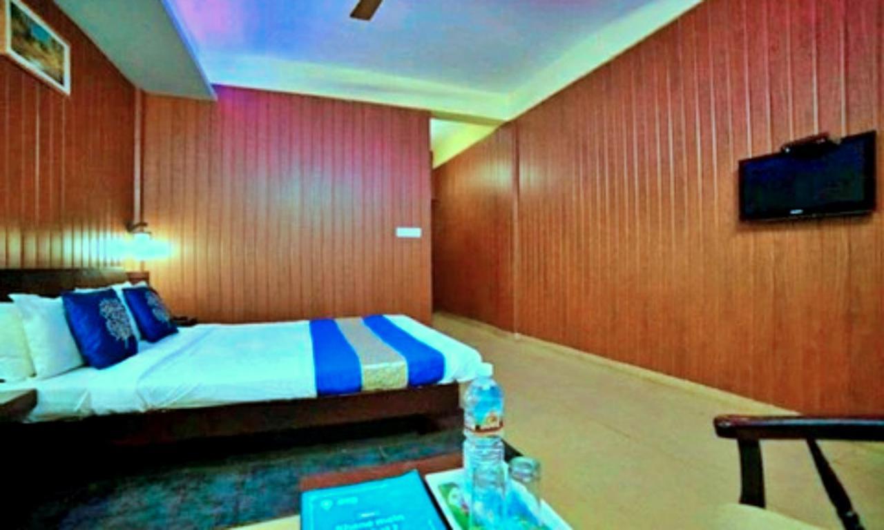 Red Castle Munnar Hotel Exterior photo